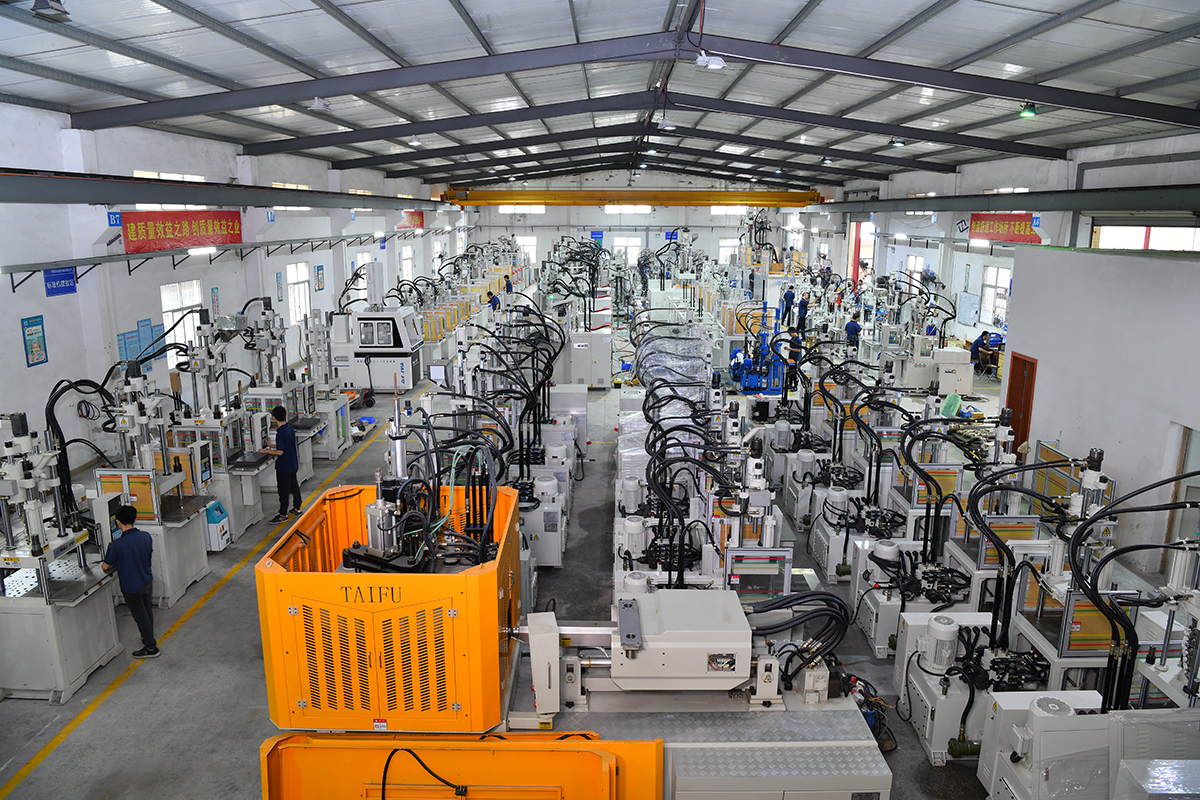 立式電木注塑機(jī) 立式電木注塑機(jī)